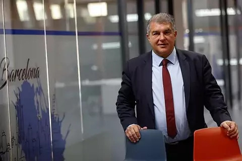 لابورتا يشيد بعودة برشلونة إلى "كامب نو".. ويكشف تطورات إصابة يامال